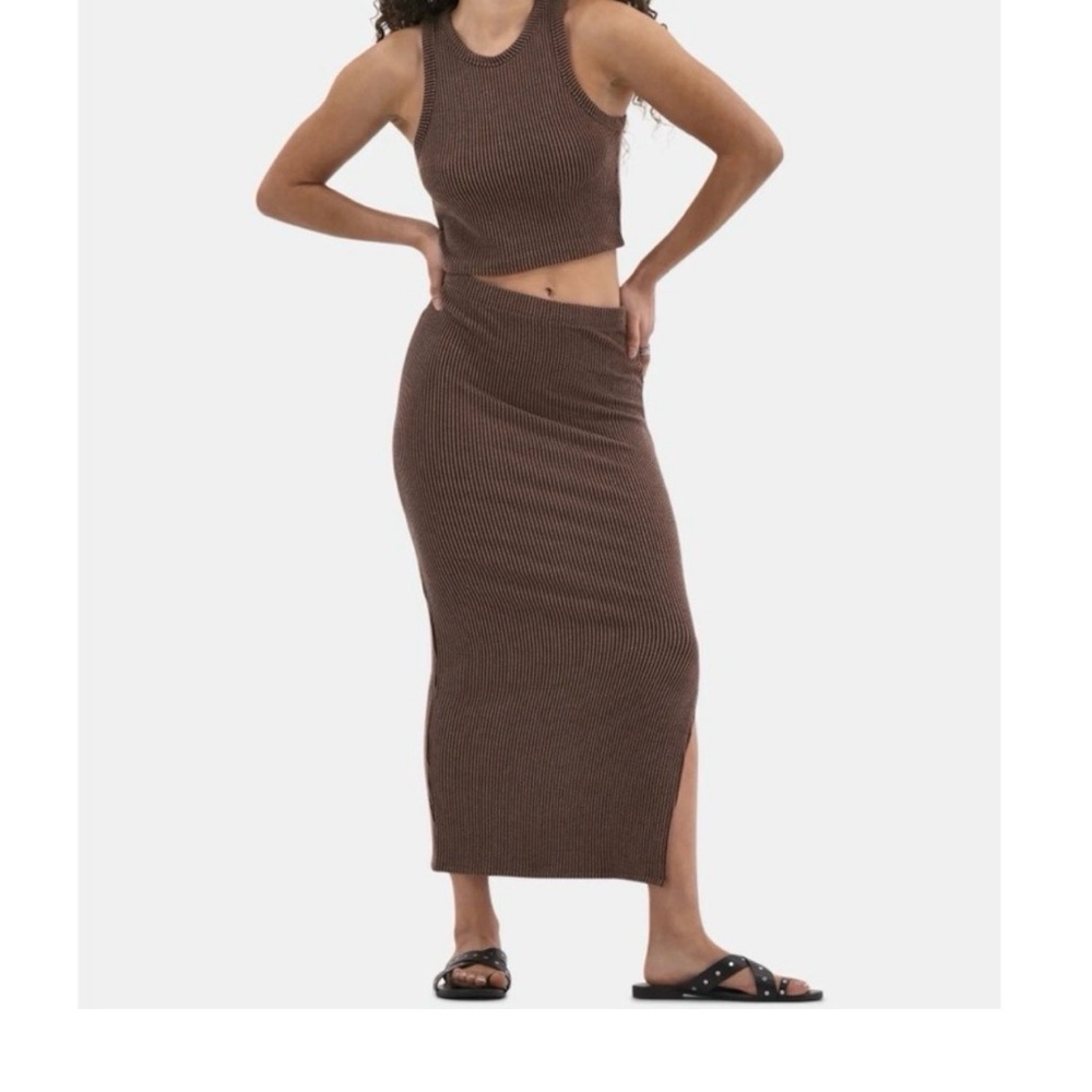 2 Piece Brown Ribbed Midi skirt with slit at side and sleeveless top Size L